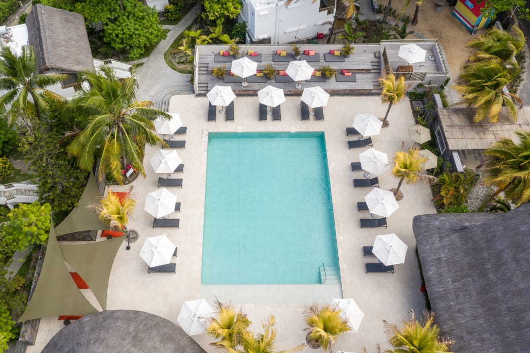 Pool Sunrise Attitude - Adults Only