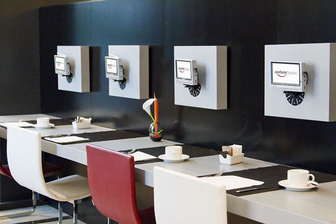 Restaurante  Ilunion Aqua 4