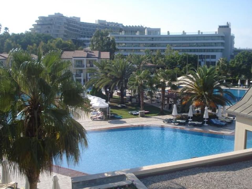 Teil der Pool Landschaft Arum Barut Collection