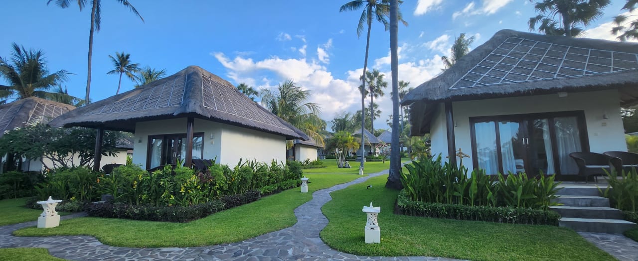 Außenansicht Hotel Kubu Indah Dive & Spa Resort