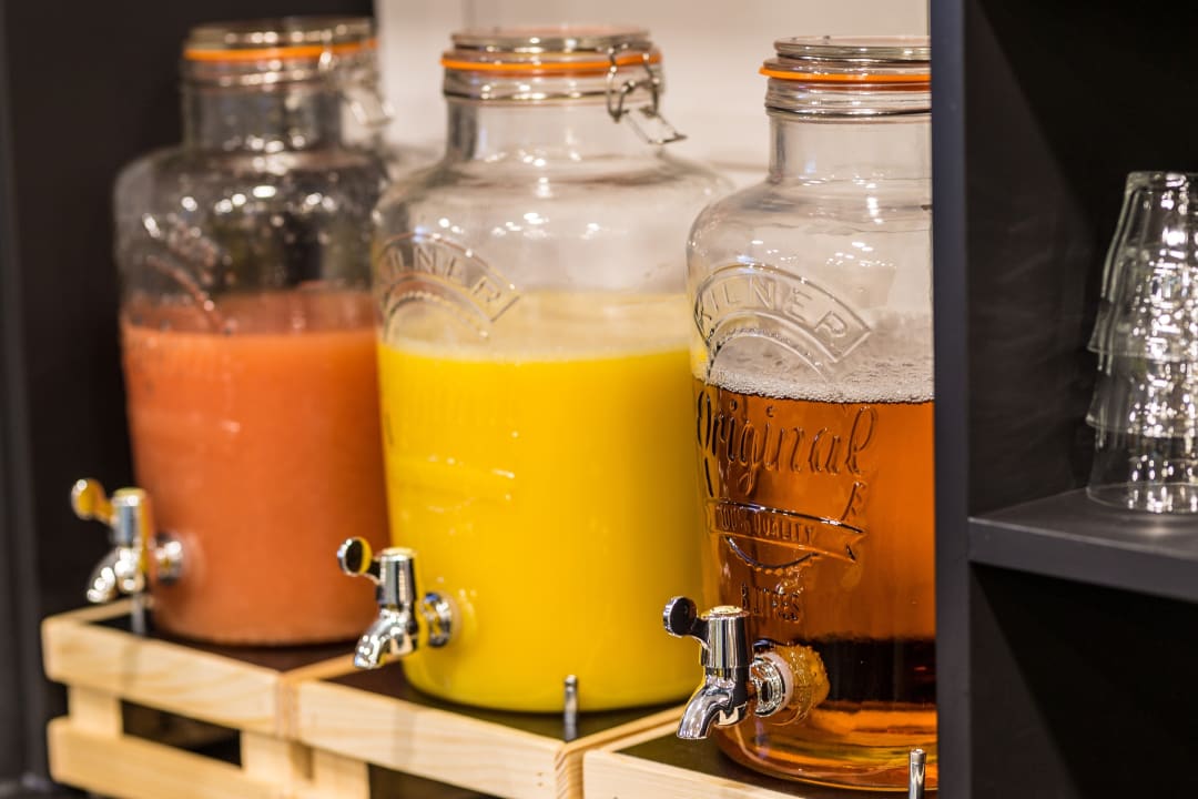 Gastro Holiday Inn - the niu, Hide Berlin Friedrichshain