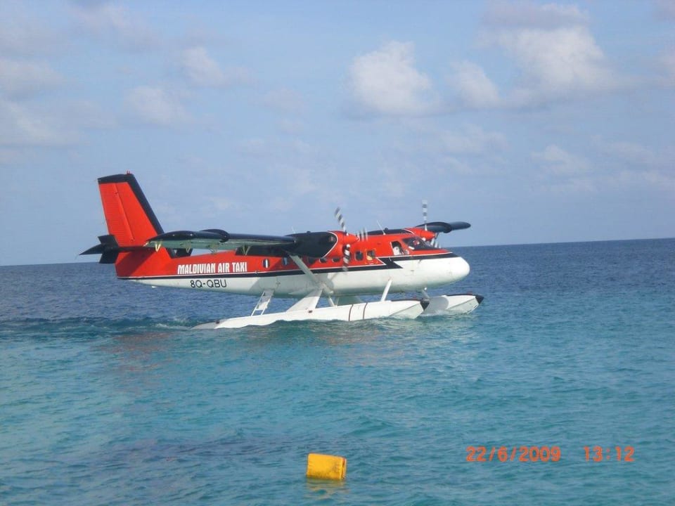 Wasserflugzeug Summer Island Maldives