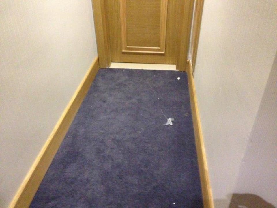 Teppich vor unseren Zimmer Port Nature Luxury Resort & Spa