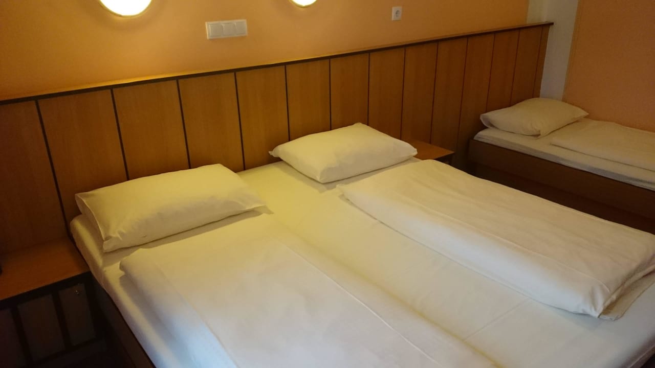 Dreibettzimmer Hotel Resonanz Vienna