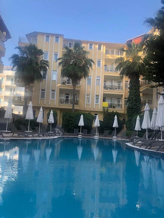 Pool Citrus Plaza Hotel