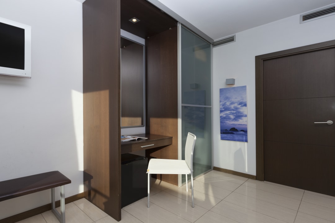 Zimmer URH Excelsior