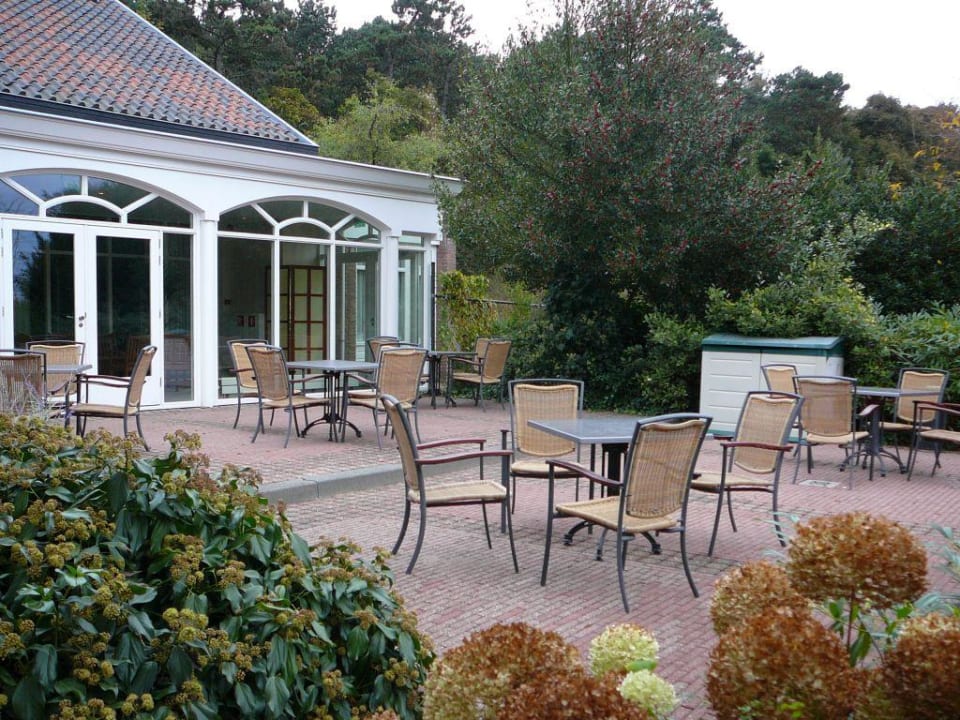 Zitje/terras Fletcher Hotel-Restaurant De Witte Raaf
