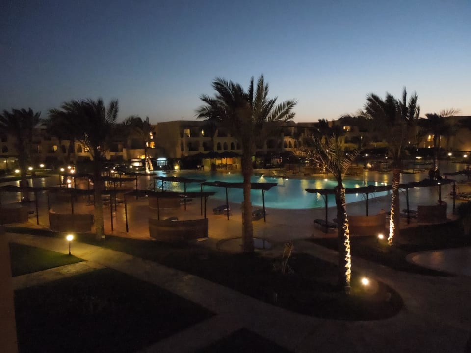 Vom Balkon bei Nacht TUI BLUE Samaya