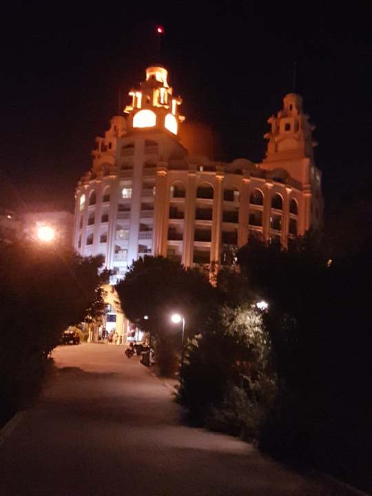 Strand J'adore Deluxe Hotel & Spa