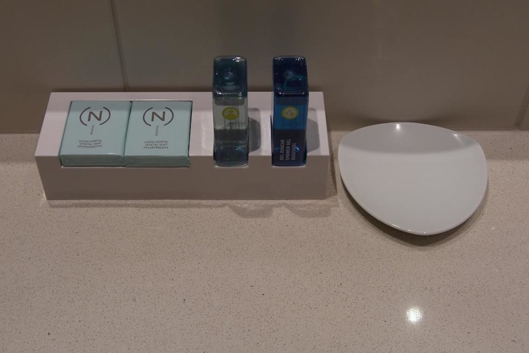 Seife/Duschgel im Badezimmer Hotel Novotel Karlsruhe City