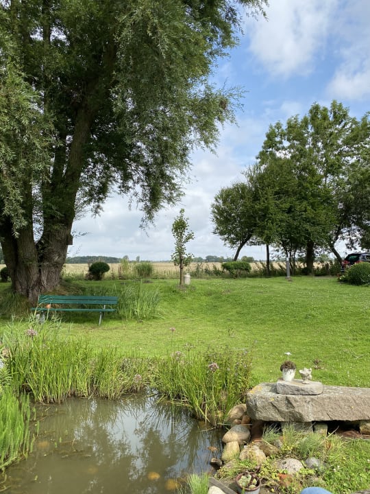 Gartenanlage Hotelpension Altes Zollhaus-Leybucht