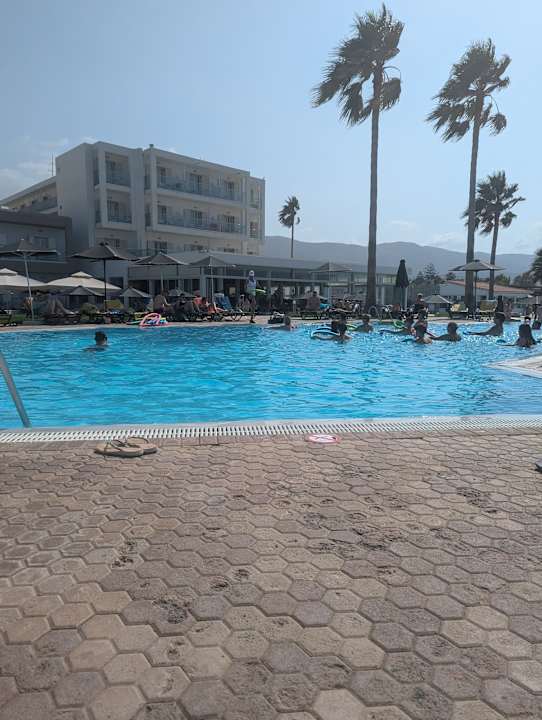 Pool allsun Hotel Carolina Mare