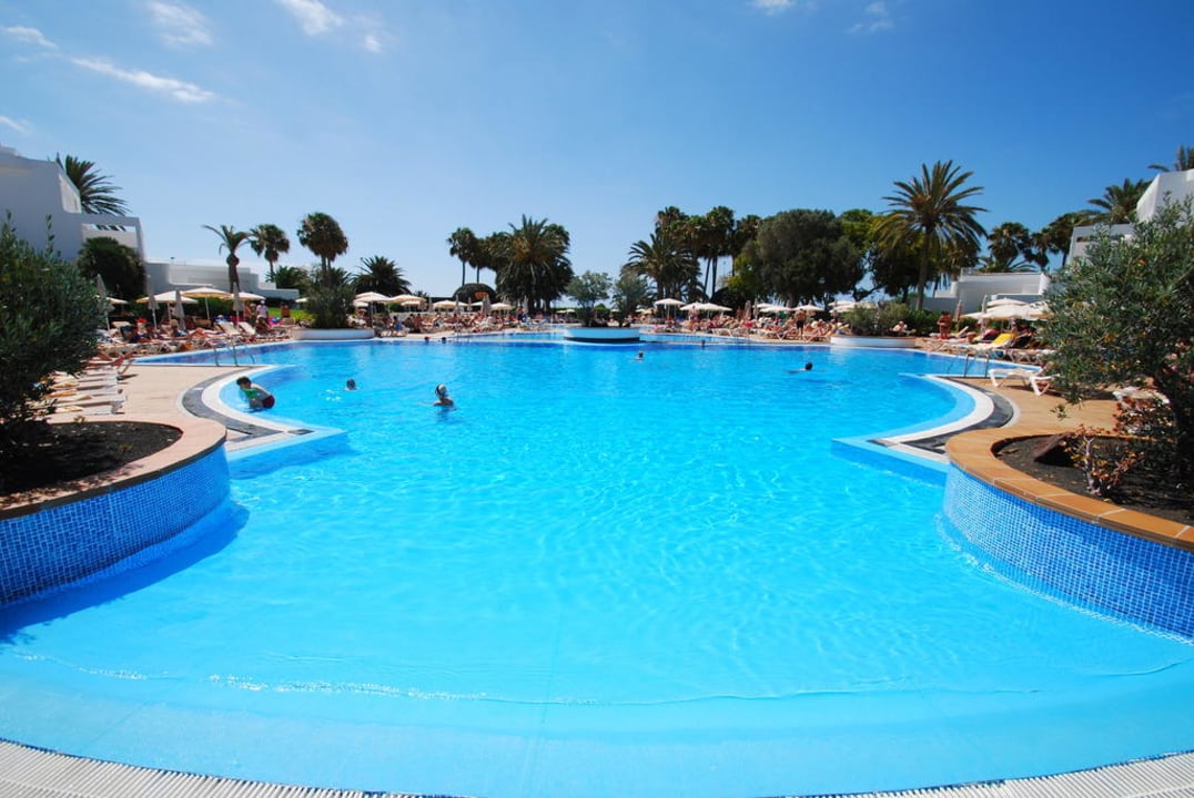 Pool Hotel Riu Paraiso Lanzarote