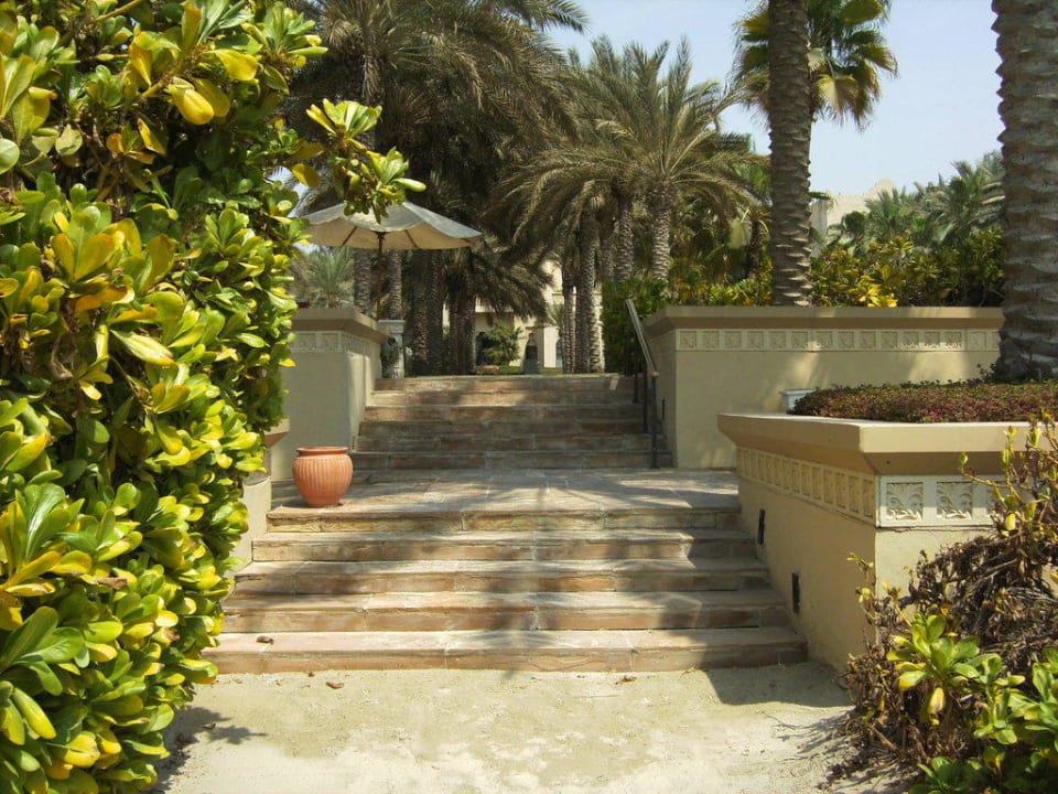 Der Weg zum Strand One&Only Royal Mirage Resort Dubai at Jumeirah Beach