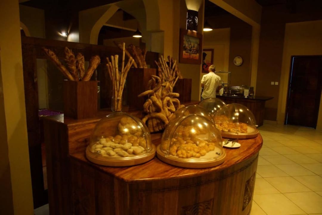 Dinner Neptune Pwani Beach Resort & Spa