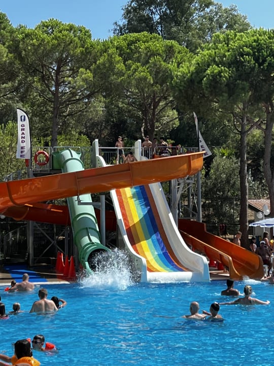 Pool Hotel Grand Efe