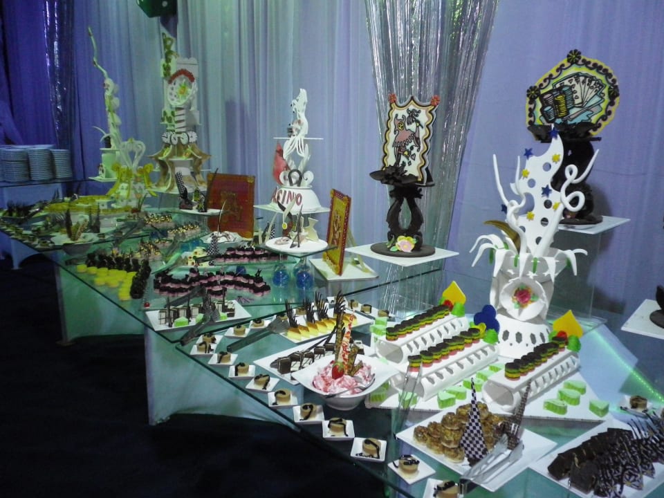 Mhh so lecker Silvester Dinner Pickalbatros Alf Leila Wa Leila Resort - Neverland Hurghada