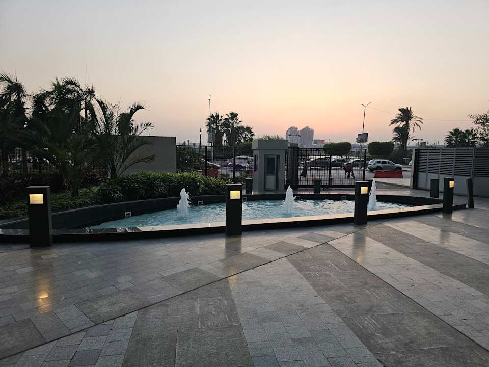 Außenansicht Hilton Cairo Nile Maadi