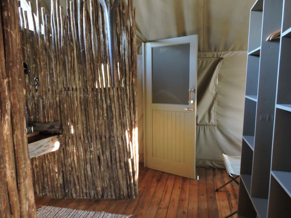 Zimmer Hyena Pan Tented Camp