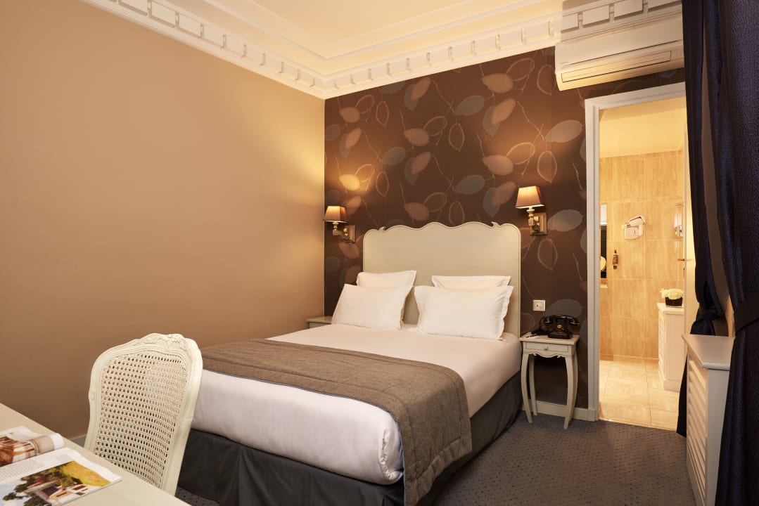 Zimmer Hotel Louvre Montana