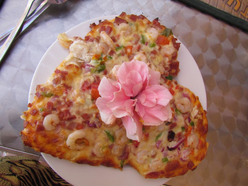 Пицца King Tut Resort