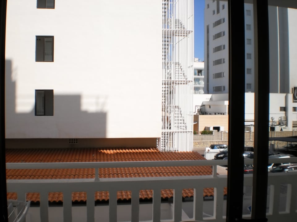 Da kommt Stimmung auf! Aber keine gute.. R2 Veronica Beach Hotel