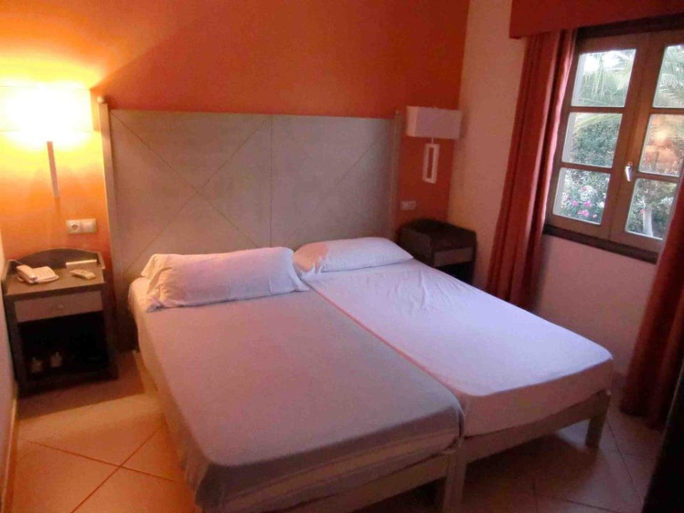 Schlafzimmer allsun App.-Hotel Albatros