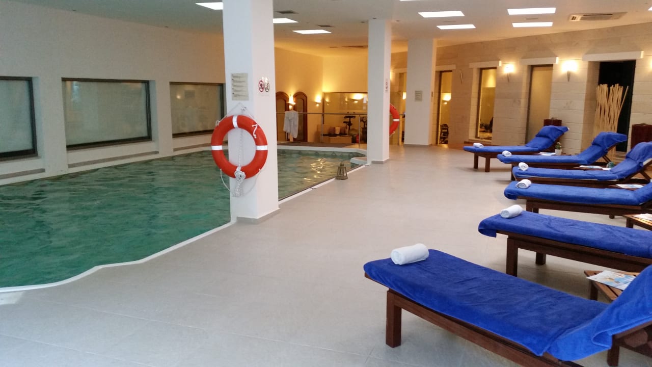Pool Apollonia Beach Resort & Spa