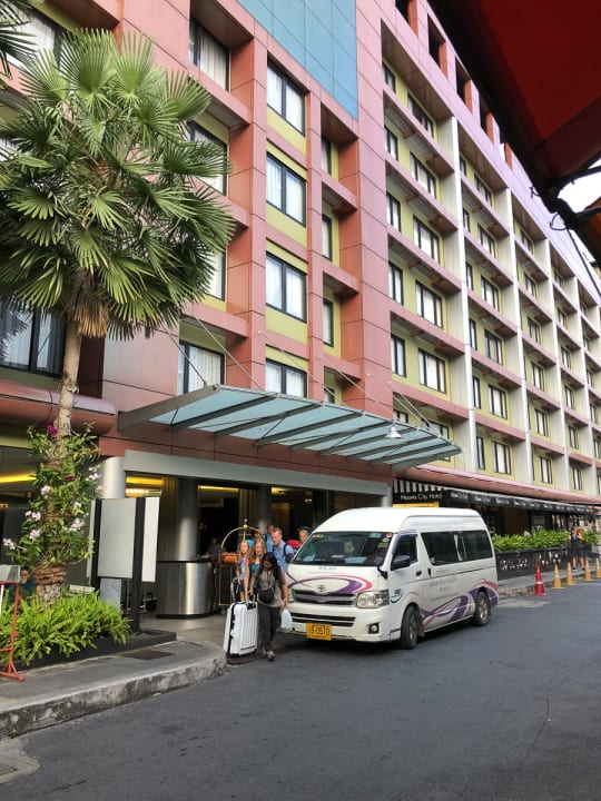 Außenansicht Nouvo City Hotel