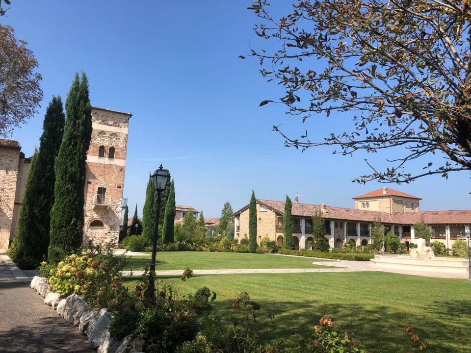 Außenansicht Chervò Golf Hotel Spa & Resort San Vigilio