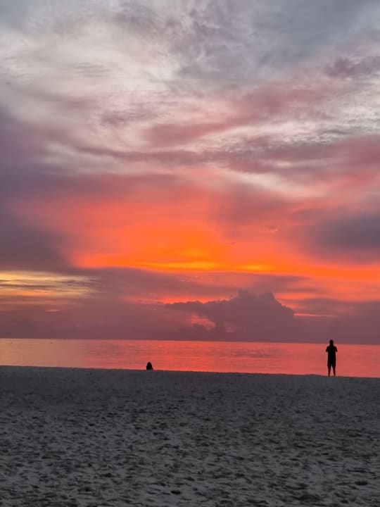 Strand Meeru Maldives Resort Island