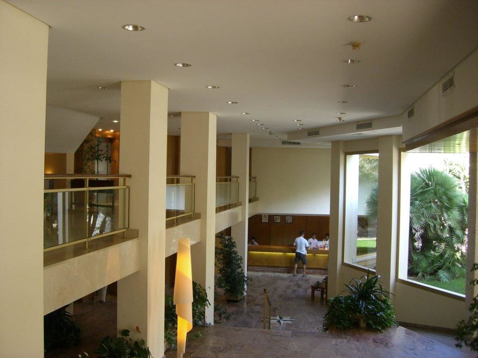 Rezeption / Eingangsbereich Sabina Hotel & Suites