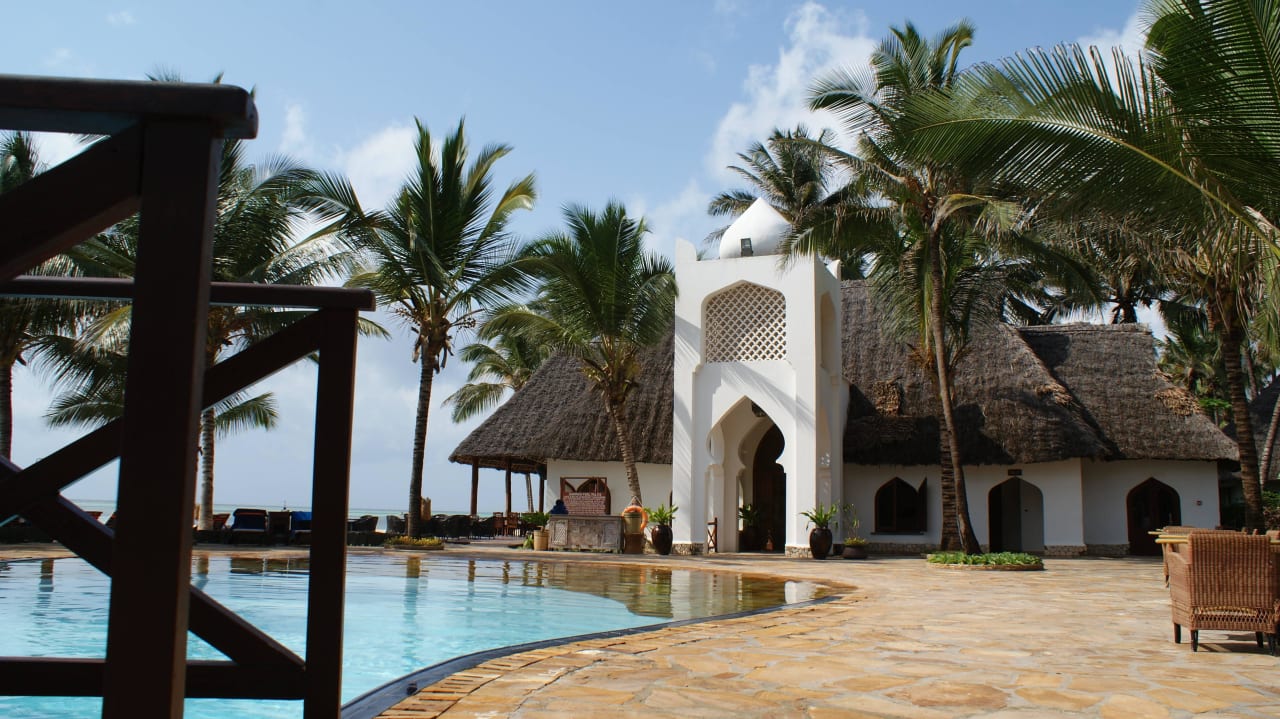 Pool Sultan Sands Island Resort & Spa