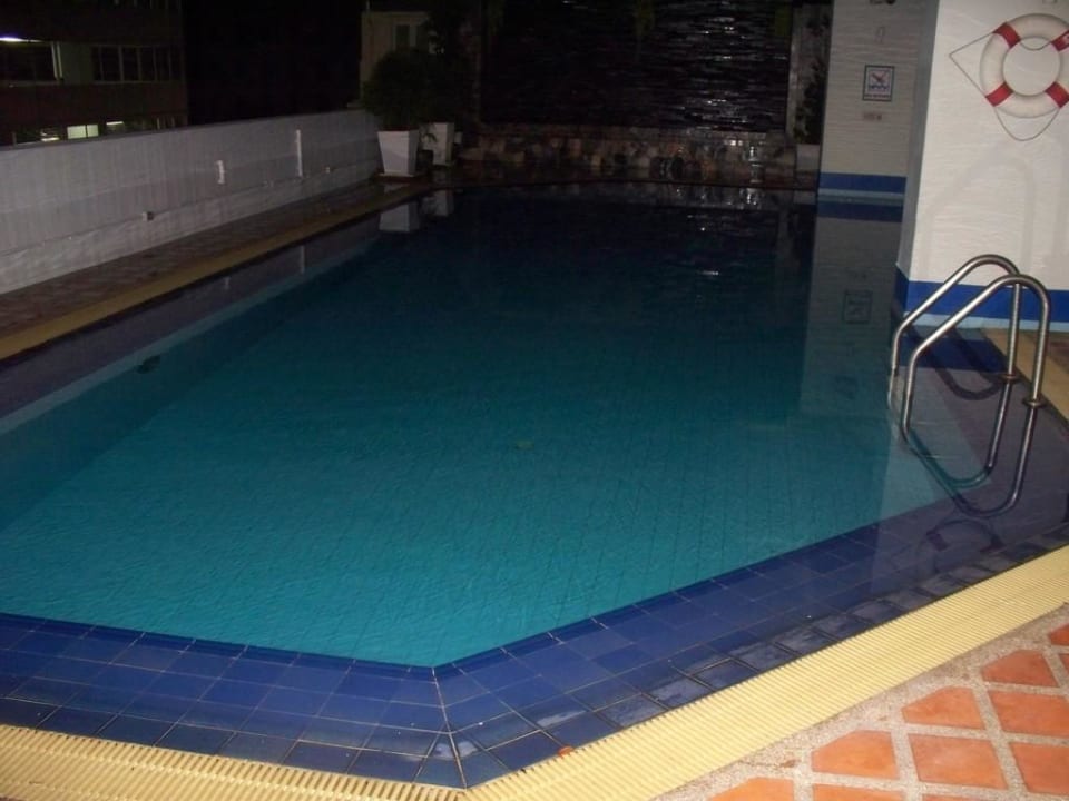 City pool Hotel Tai Pan