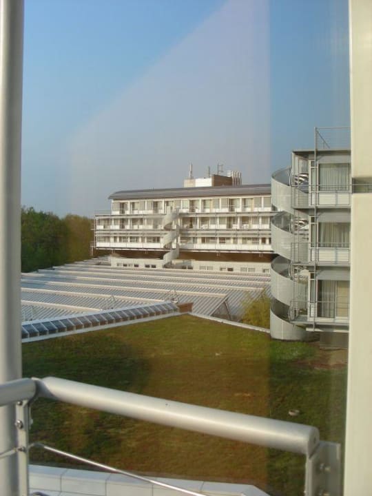 Große Anlage Kongresshotel Potsdam am Templiner See