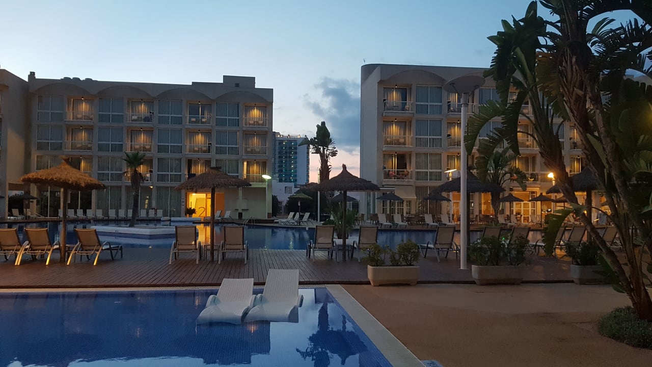 Außenansicht Hotel Zafiro Alzinar Mar