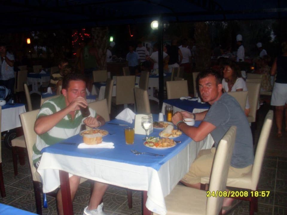 Abendessen Club Turtas Beach Hotel