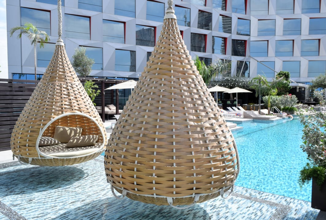 Pool Hotel Indigo Dubai Downtown by IHG