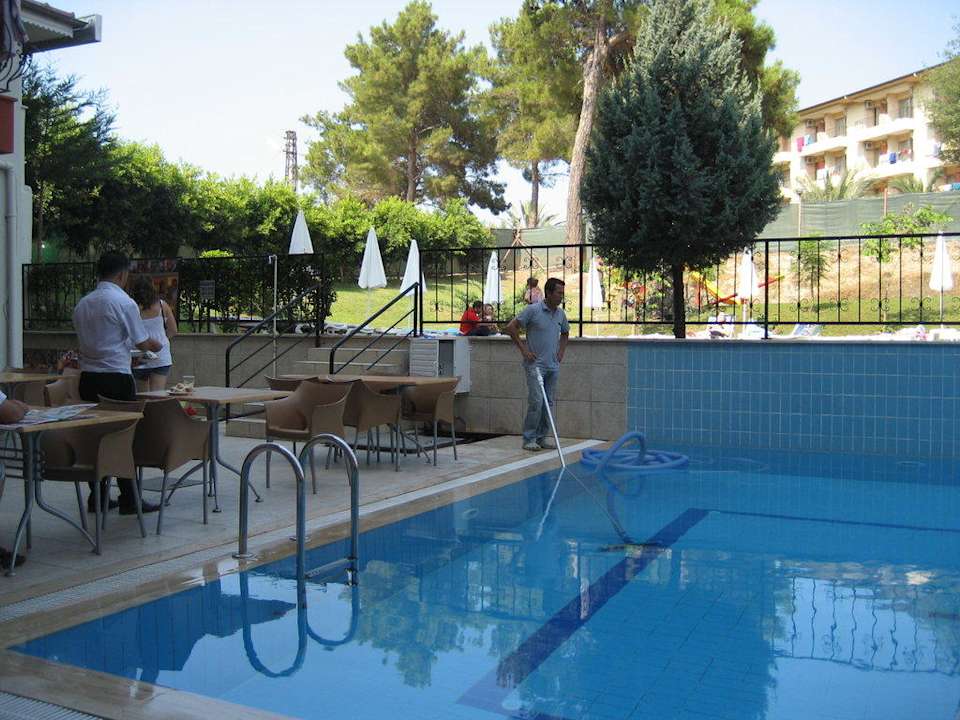 Pool ohne Rutsche Hotel Inside