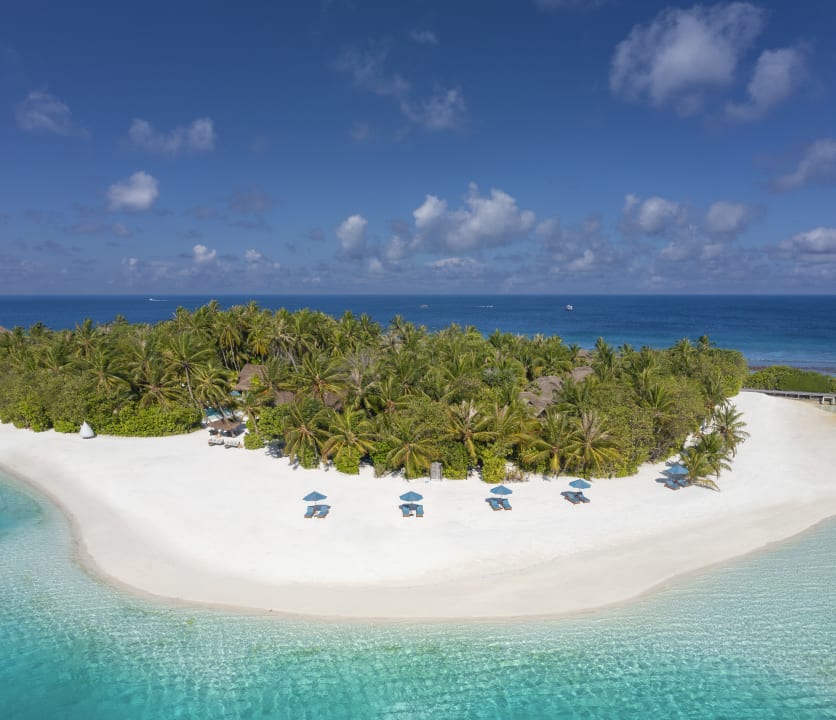 Strand Naladhu Private Island Maldives
