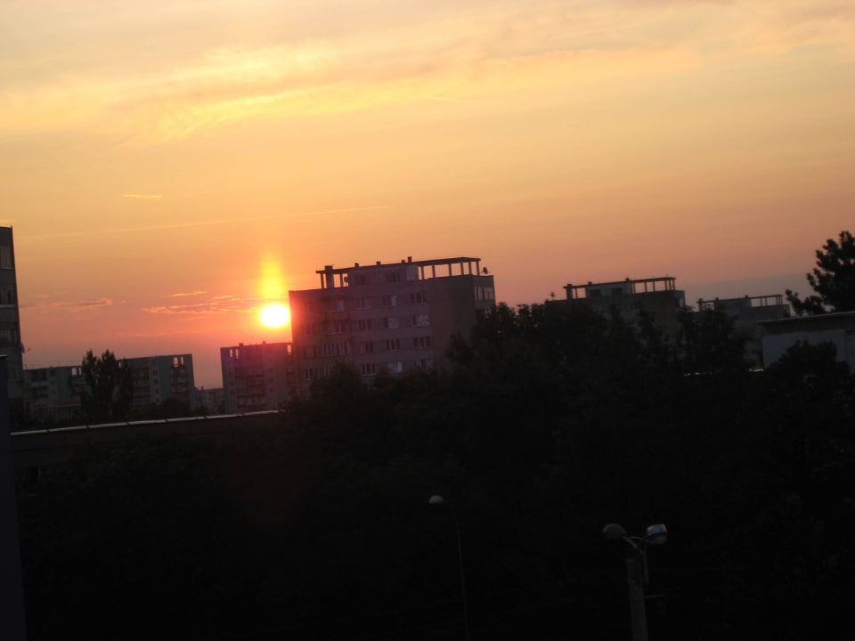 Sonnenaufgang über Klausenburg-Cluj !!. Hotel Opal