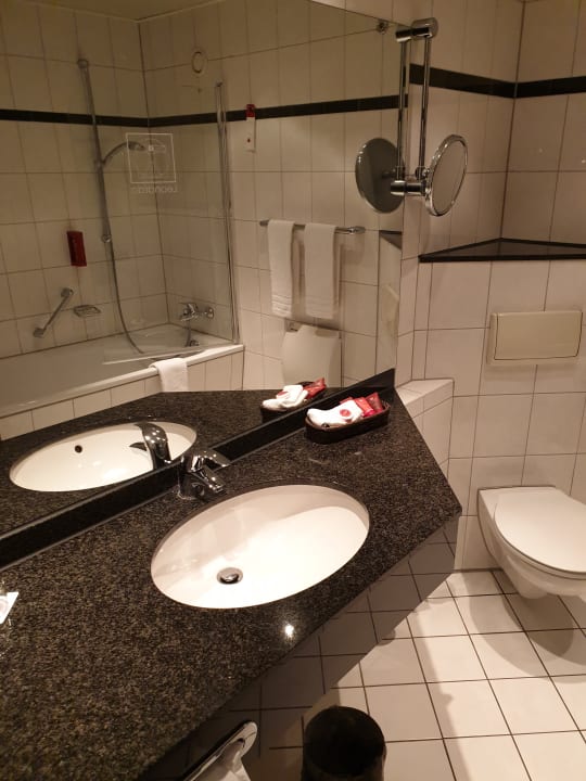 Zimmer Leonardo Hotel Köln Bonn Airport