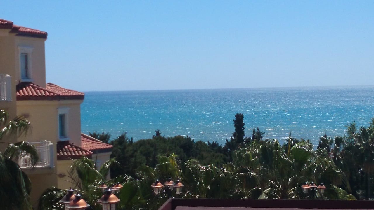 Vom Zimmer zum Meer Iz Flower Side Beach Hotel