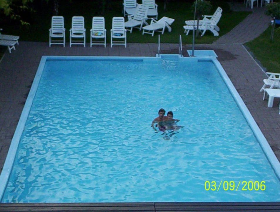 Pool im Hotel Rechtenthal Pension Rechtenthal