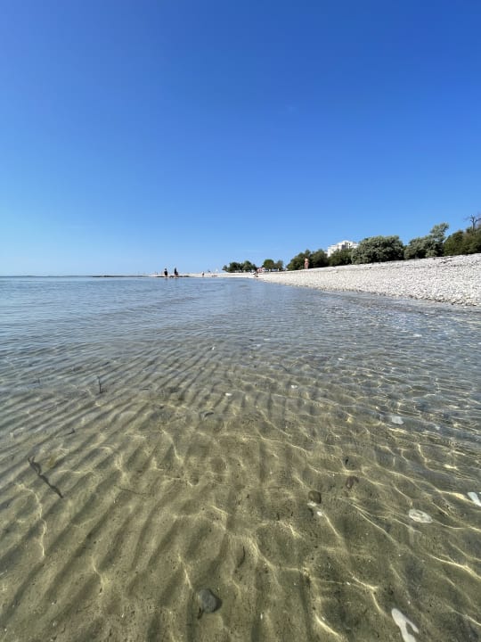 Strand Marina Julia Family Collection