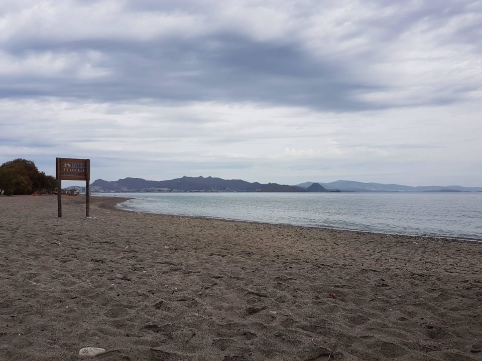 Strand in der Nähe des Hotels Cosmopolitan Kos