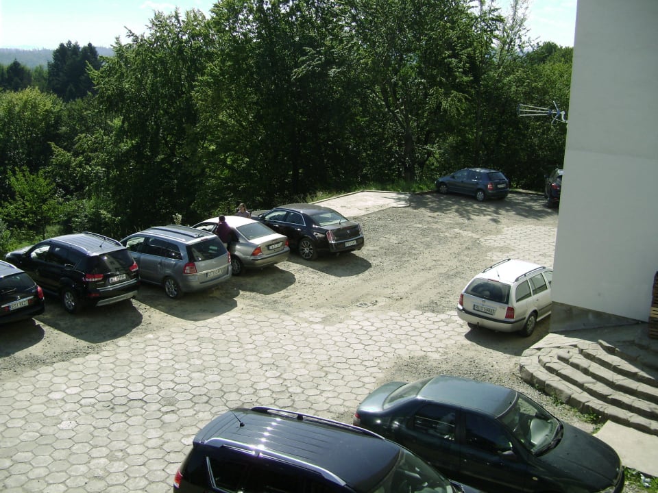 Parking Hotel Skalny Spa Bieszczady