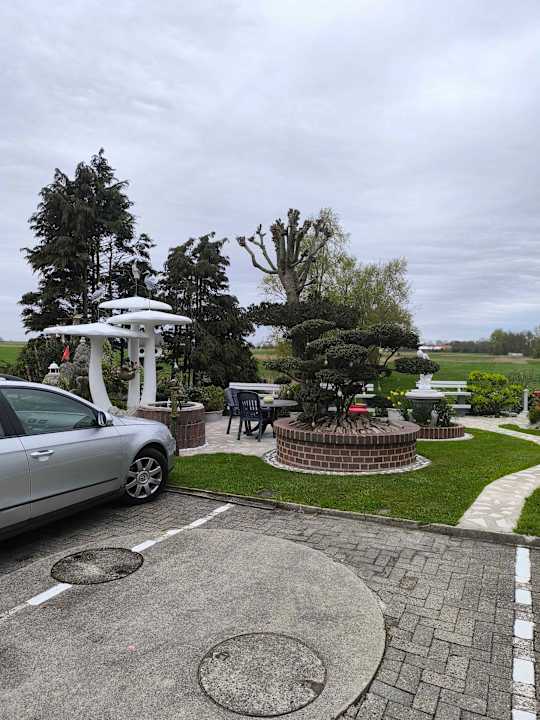 Gartenanlage Hotel Pension Holum Garni