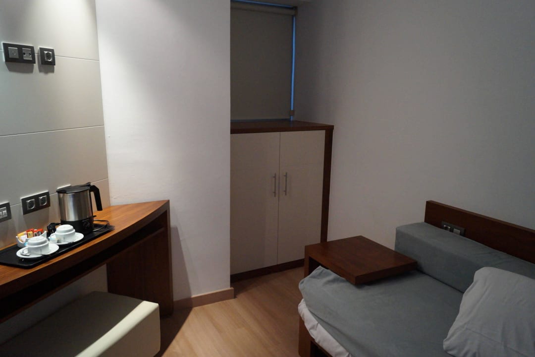 Eingangsbereich/ Schlafmög. Juniorsuite Hipotels Cala Millor Park