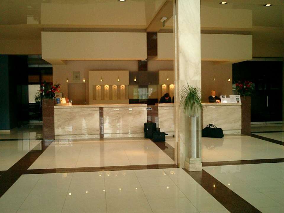 Lobby Crown Piast Hotel & Park